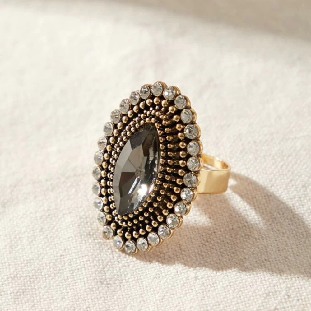 Gemstone Decor Ring with Rhinestone Details